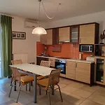 Apartament Mimosa Garden 4b *