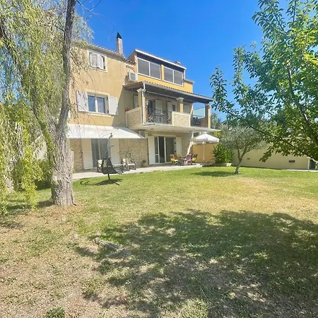 Appartement Mimosa Garden 4b *