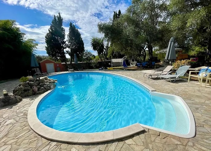 Appartement Mimosa Garden 4b *